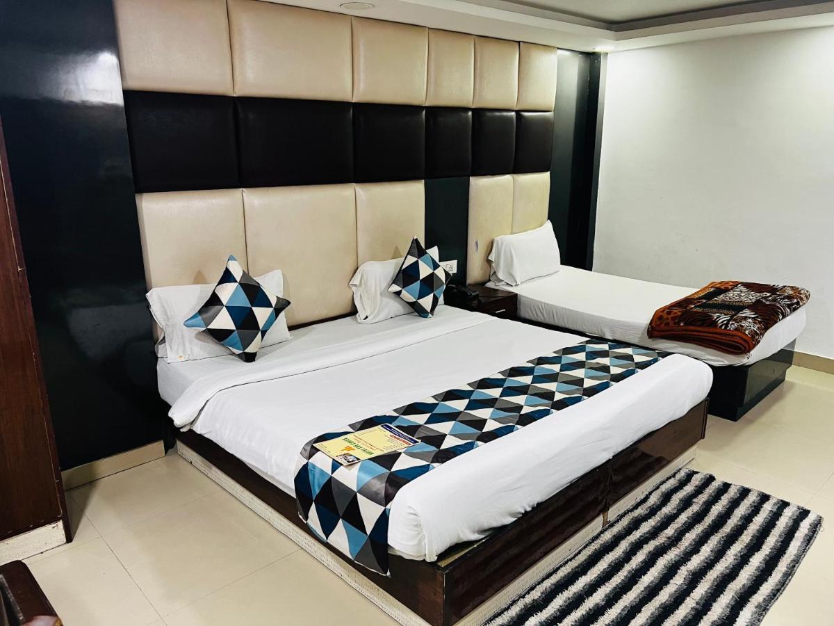 Hotel Krone A Family Hotel Near Igi Airport Delhi Nuova Delhi Esterno foto