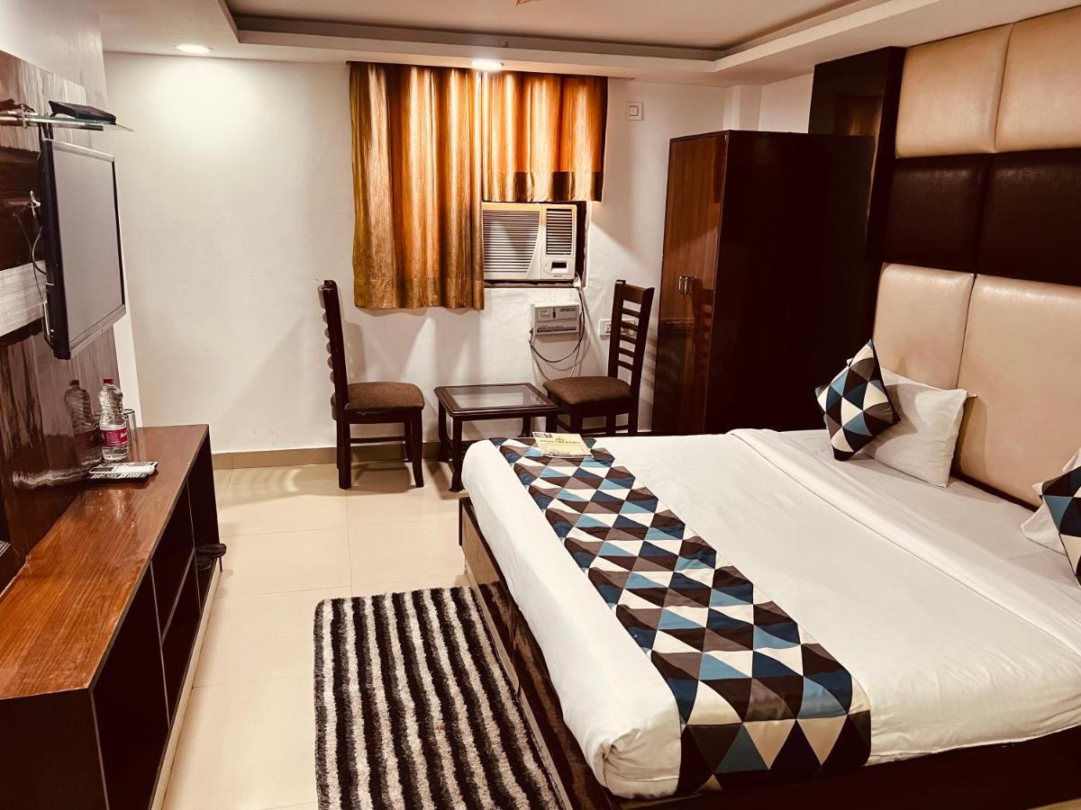 Hotel Krone A Family Hotel Near Igi Airport Delhi Nuova Delhi Esterno foto