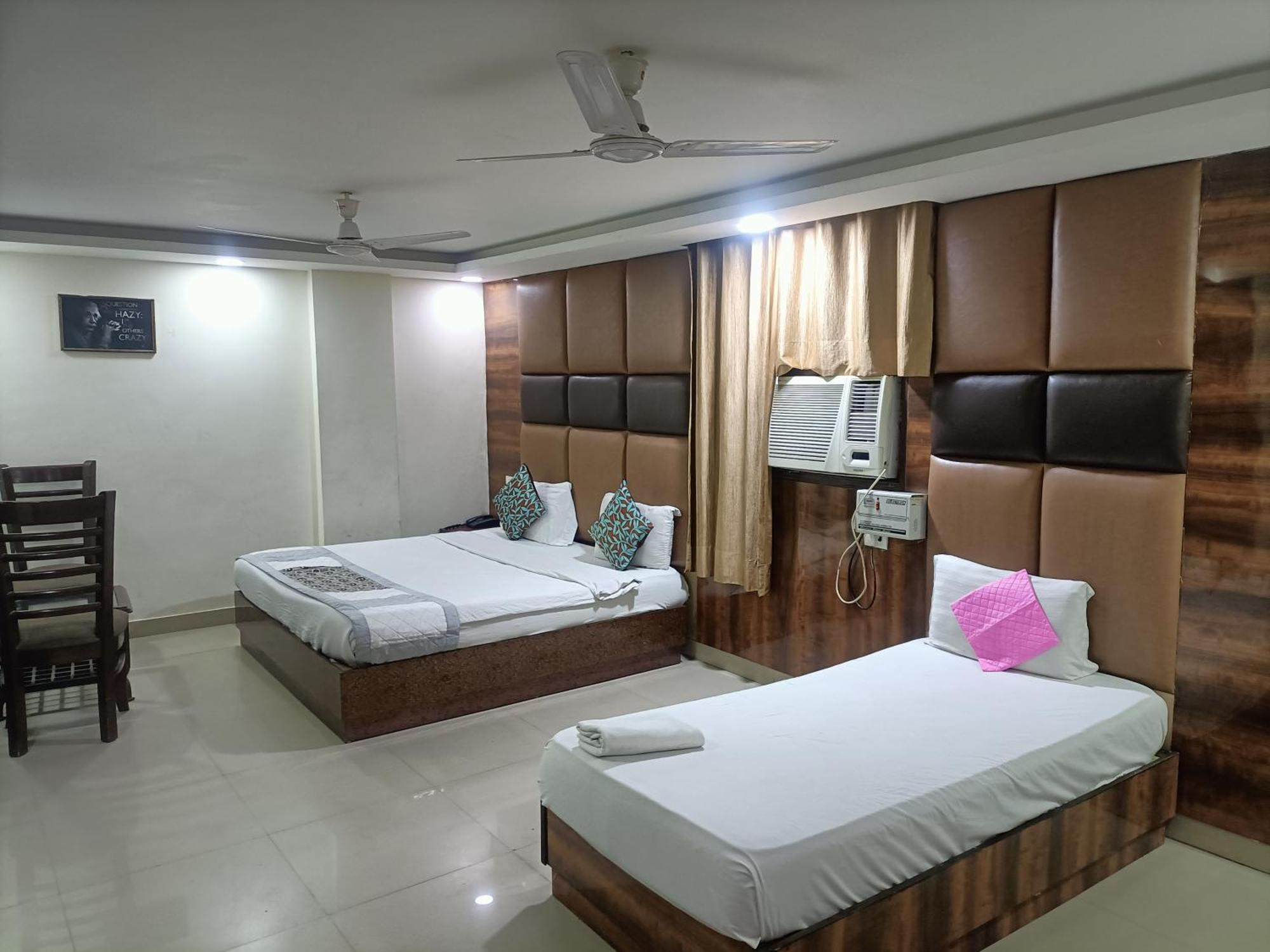 Hotel Krone A Family Hotel Near Igi Airport Delhi Nuova Delhi Esterno foto