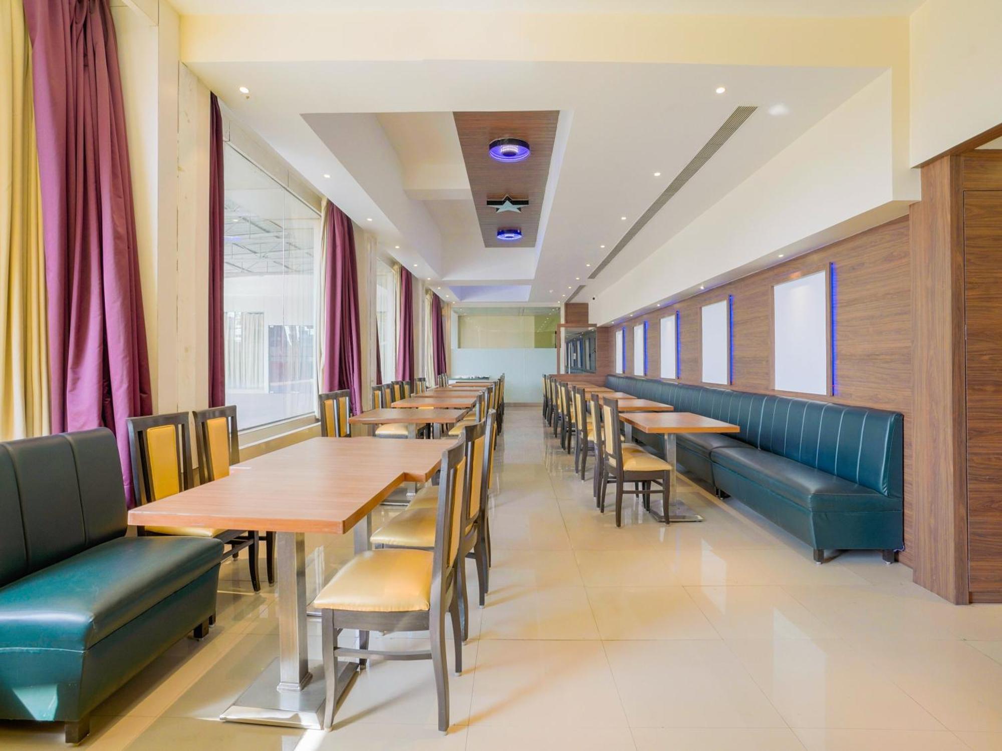 Hotel Krone A Family Hotel Near Igi Airport Delhi Nuova Delhi Esterno foto